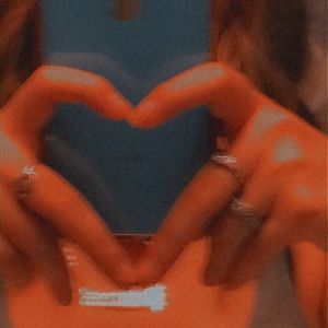 Meet your Posher, Naisha